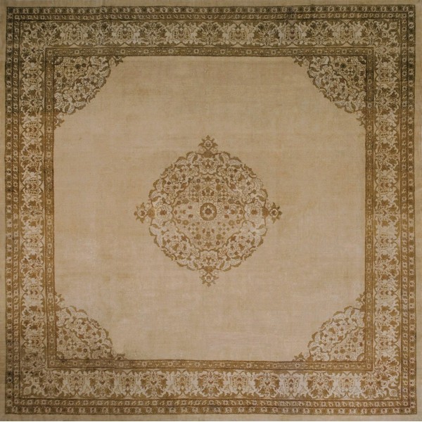 Early 20th Century N. Indian Agra Carpet