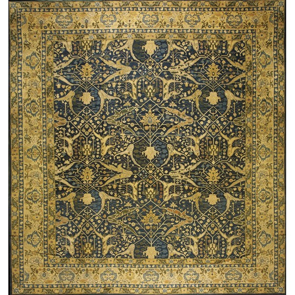 Early 20th Century N. Indian Lahore Carpet with Garrus Design