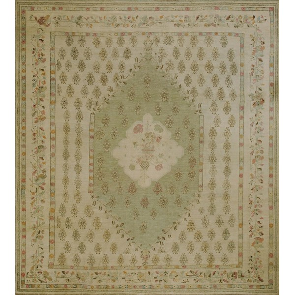 Late 19th Century Turkish Oushak Ghiordes Carpet 